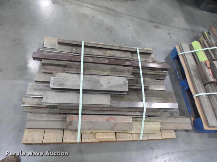 image for item DD9398 Press brake tools and dies
