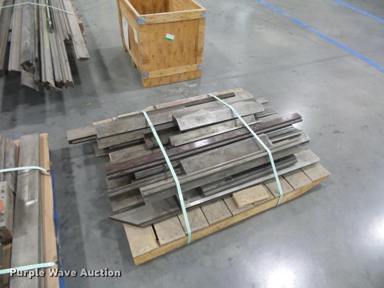 image for item DD9398 Press brake tools and dies
