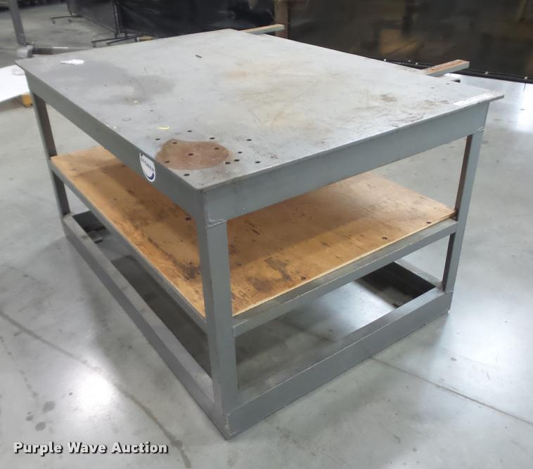 image for item DD9402 Welding table
