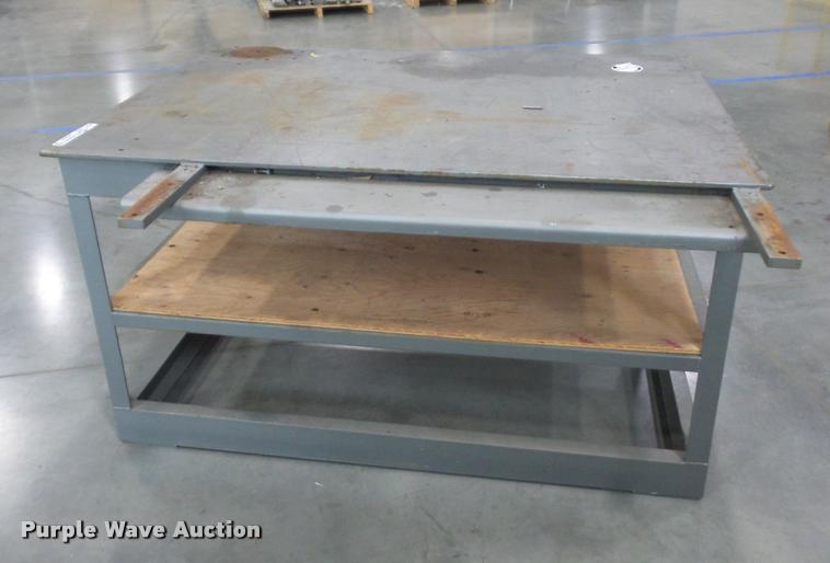 image for item DD9402 Welding table