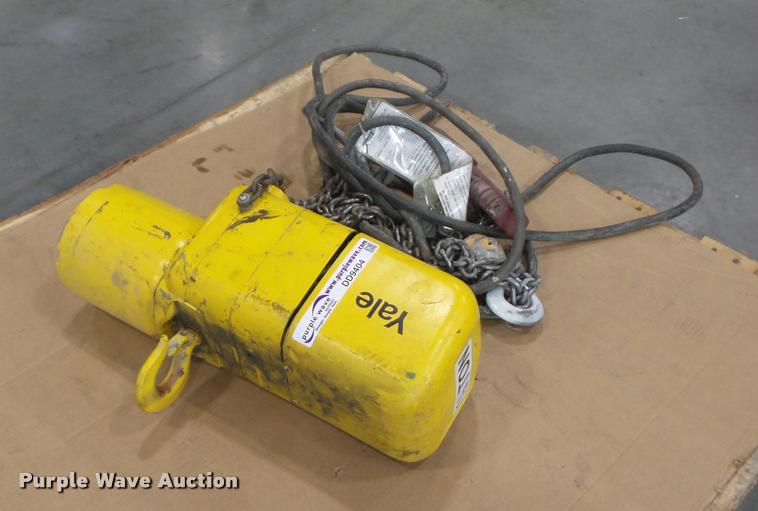 image for item DD9404 Yale hoist