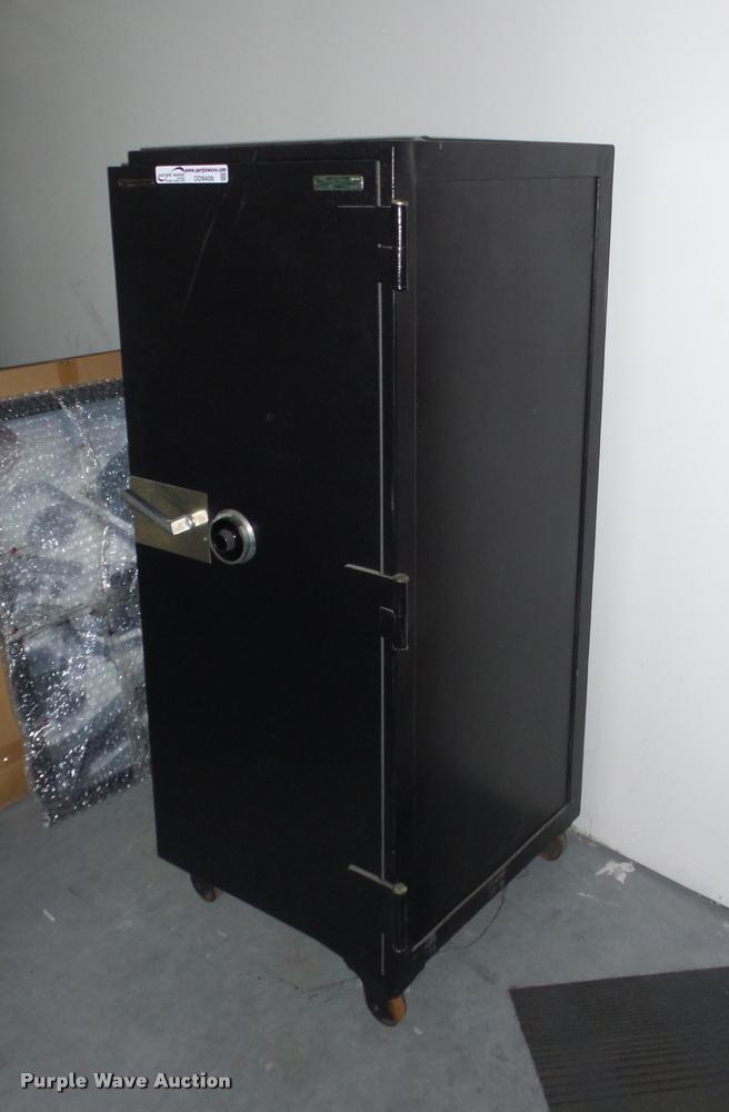 image for item DD9409 Underwriters Laboratories Inc. safe