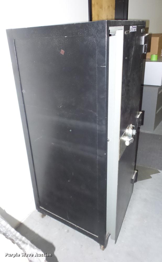 image for item DD9409 Underwriters Laboratories Inc. safe