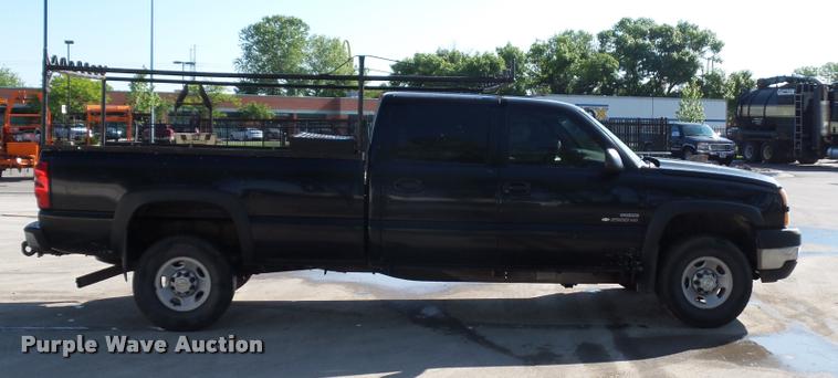 image for item DD9410 2006 Chevrolet Silverado 2500HD Crew Cab pickup truck