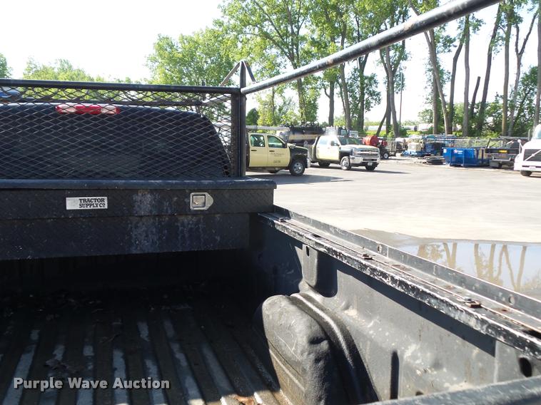 image for item DD9410 2006 Chevrolet Silverado 2500HD Crew Cab pickup truck