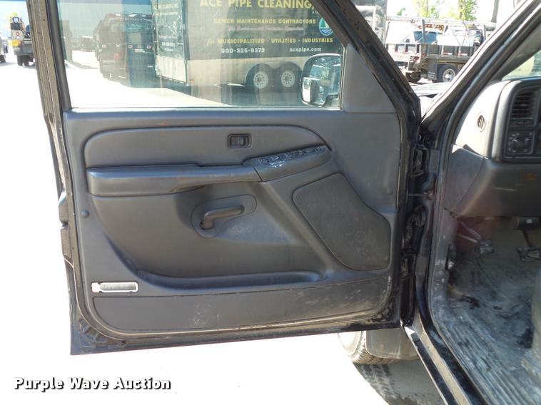 image for item DD9410 2006 Chevrolet Silverado 2500HD Crew Cab pickup truck