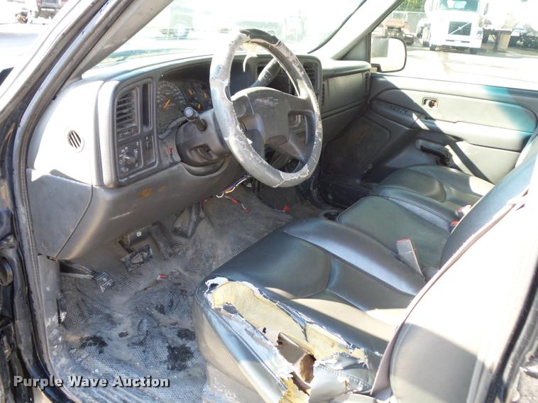 image for item DD9410 2006 Chevrolet Silverado 2500HD Crew Cab pickup truck