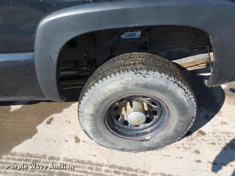 image for item DD9412 2006 Chevrolet Silverado 2500HD Ext. Cab pickup truck