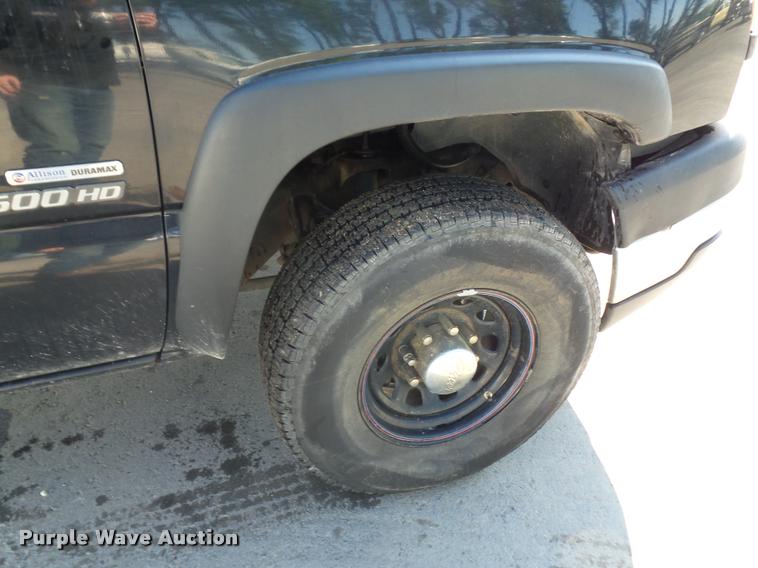 image for item DD9412 2006 Chevrolet Silverado 2500HD Ext. Cab pickup truck
