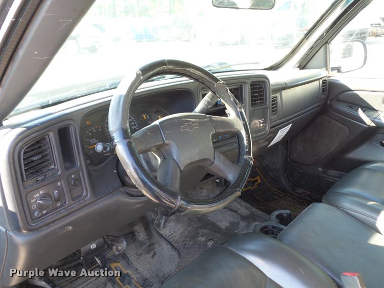 image for item DD9412 2006 Chevrolet Silverado 2500HD Ext. Cab pickup truck