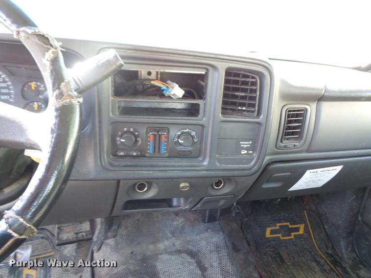 image for item DD9412 2006 Chevrolet Silverado 2500HD Ext. Cab pickup truck
