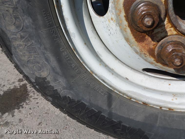 image for item DD9413 2006 Chevrolet Silverado 3500 Crew Cab pickup truck