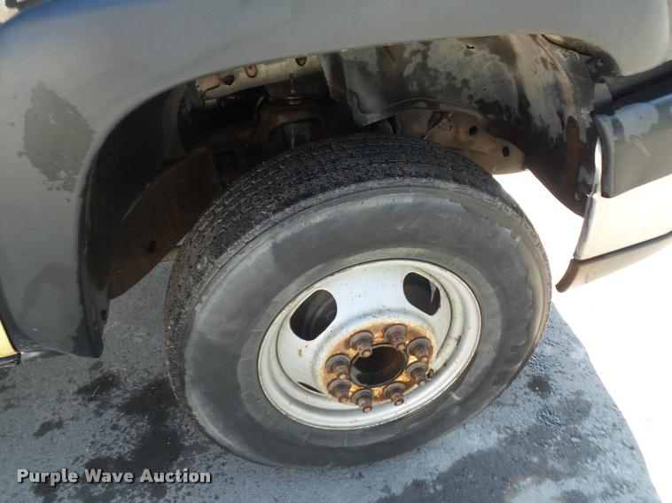 image for item DD9413 2006 Chevrolet Silverado 3500 Crew Cab pickup truck