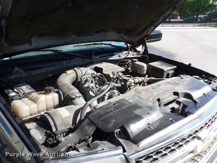 image for item DD9413 2006 Chevrolet Silverado 3500 Crew Cab pickup truck