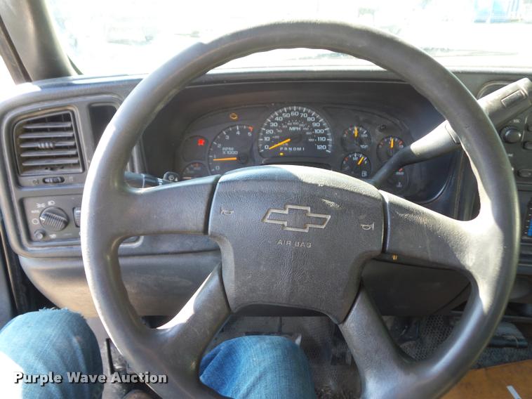 image for item DD9413 2006 Chevrolet Silverado 3500 Crew Cab pickup truck
