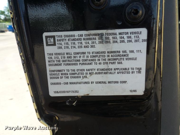 image for item DD9413 2006 Chevrolet Silverado 3500 Crew Cab pickup truck