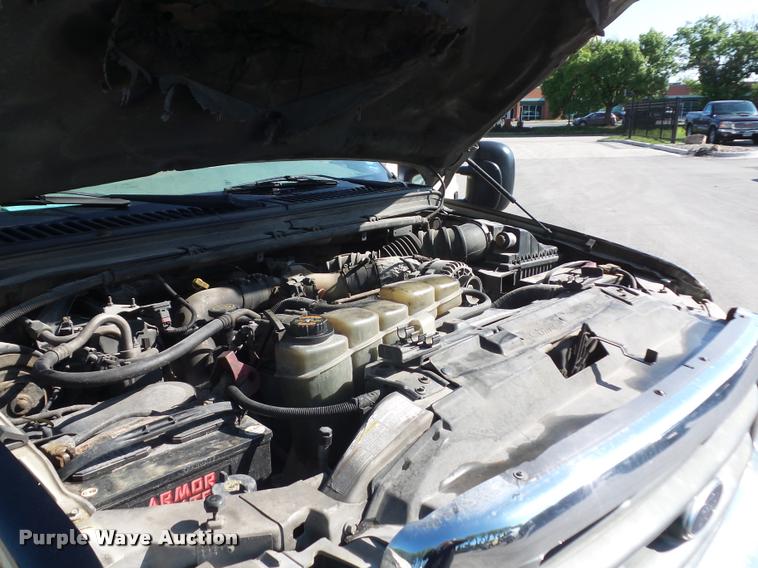 image for item DD9414 2001 Ford F350 Super Duty SuperCab pickup truck