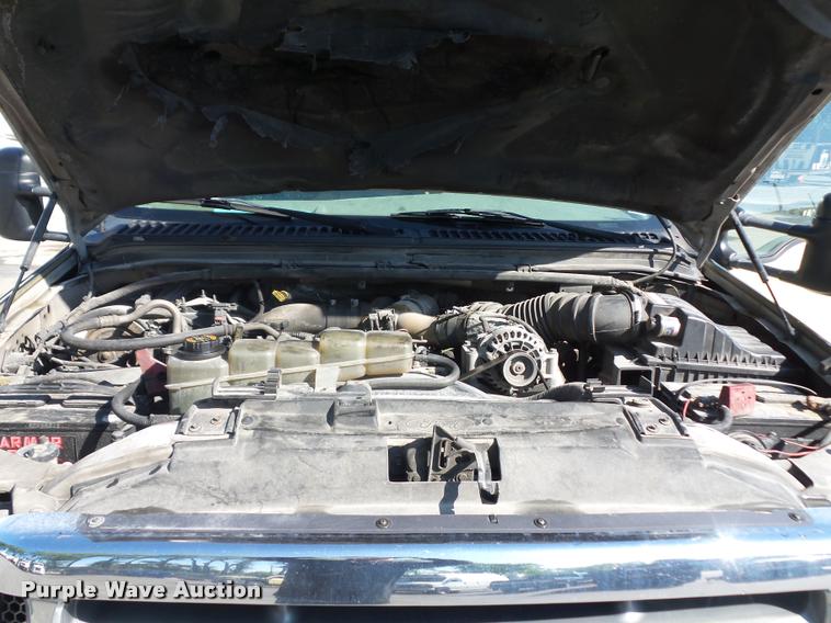 image for item DD9414 2001 Ford F350 Super Duty SuperCab pickup truck