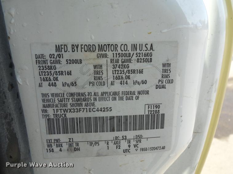 image for item DD9414 2001 Ford F350 Super Duty SuperCab pickup truck