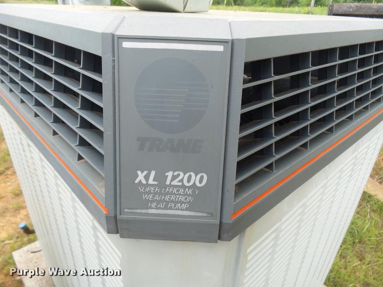 image for item DE9573 Trane 1200 high efficiency heat pump