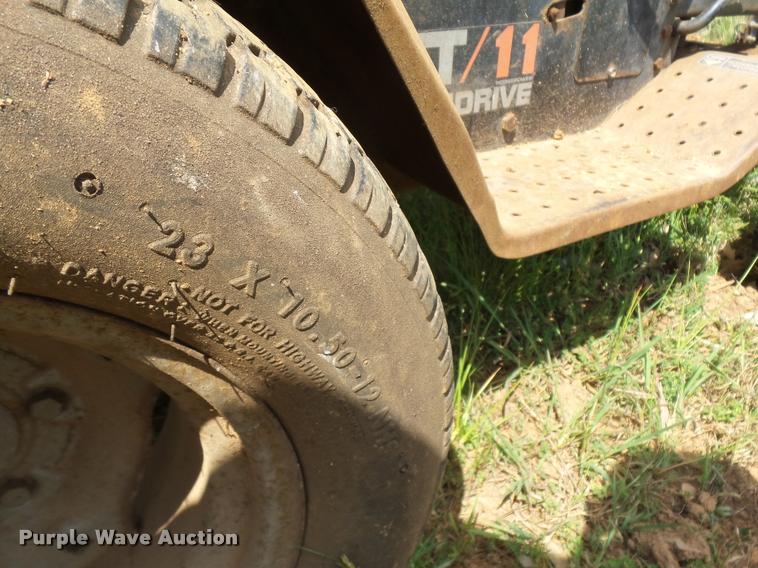 image for item DE9575 Sears lawn tractor