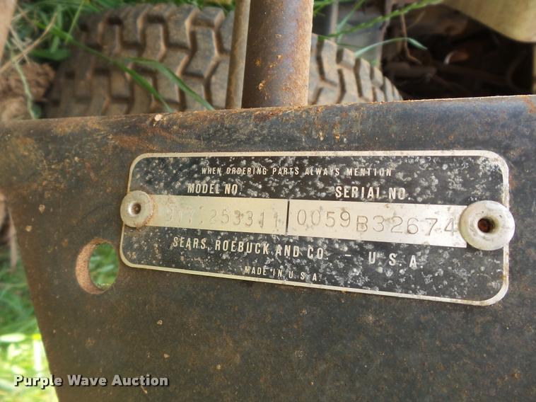 image for item DE9575 Sears lawn tractor