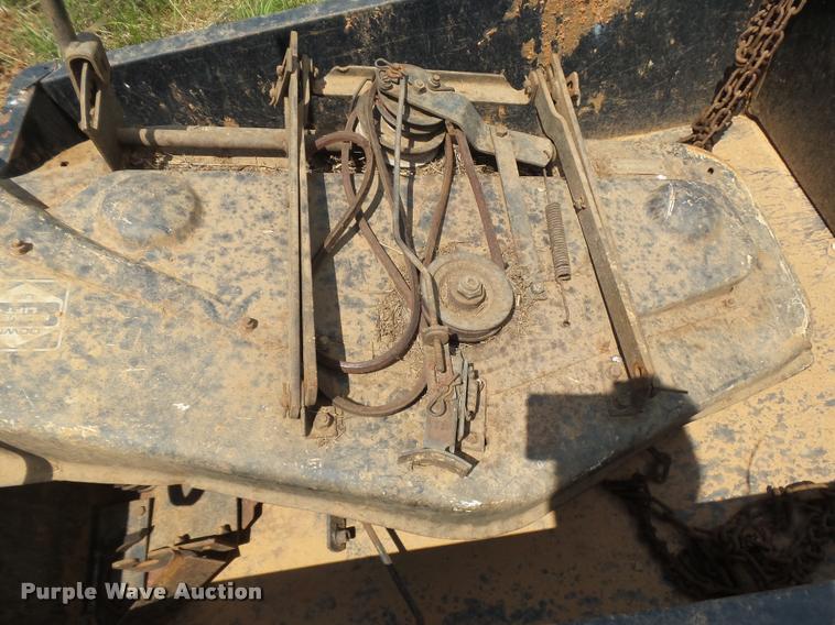 image for item DE9575 Sears lawn tractor