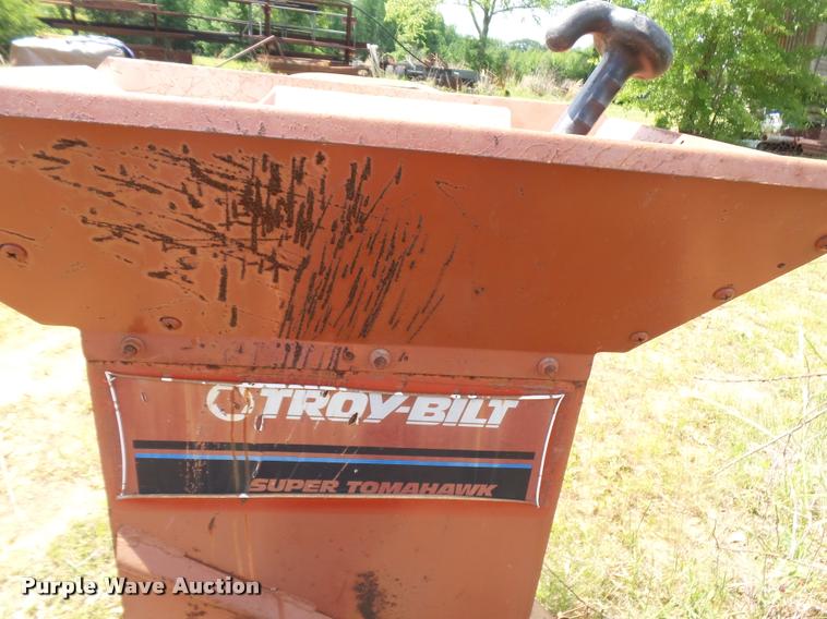 image for item DE9577 Troy-Bilt wood chipper