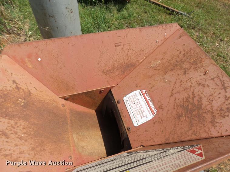 image for item DE9577 Troy-Bilt wood chipper