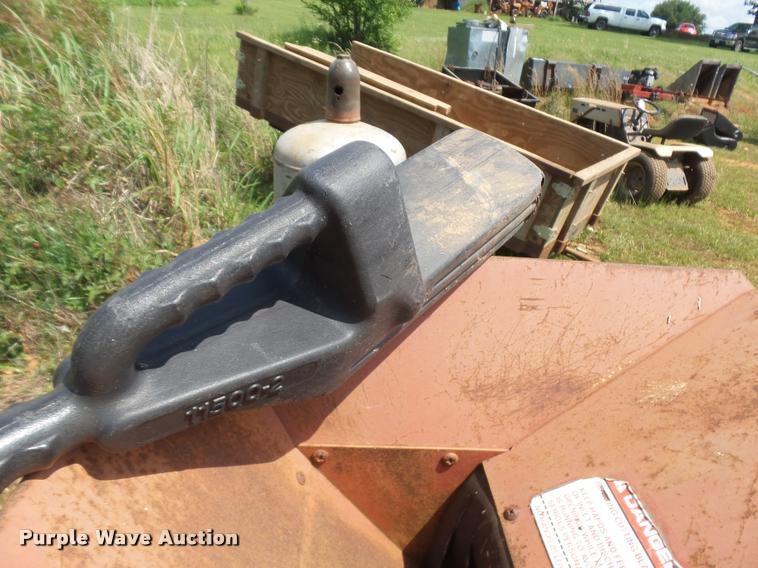 image for item DE9577 Troy-Bilt wood chipper