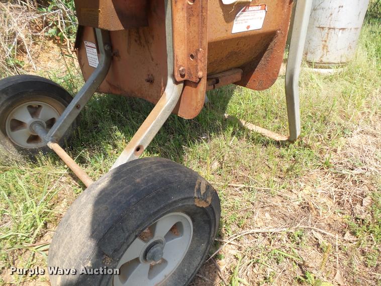 image for item DE9577 Troy-Bilt wood chipper