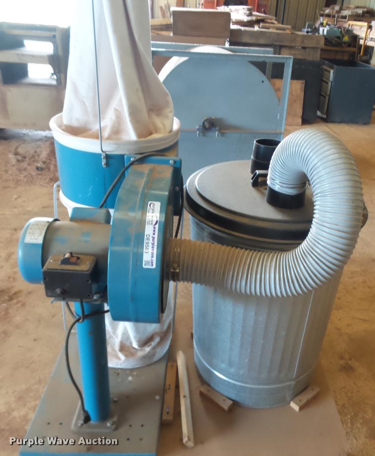 image for item DE9583 Cummins dust collector