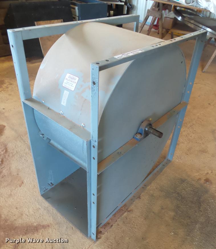 image for item DE9584 Dayton 3C736 blower