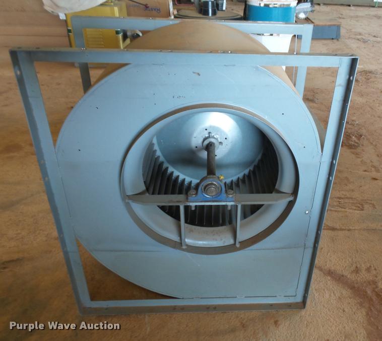 image for item DE9584 Dayton 3C736 blower