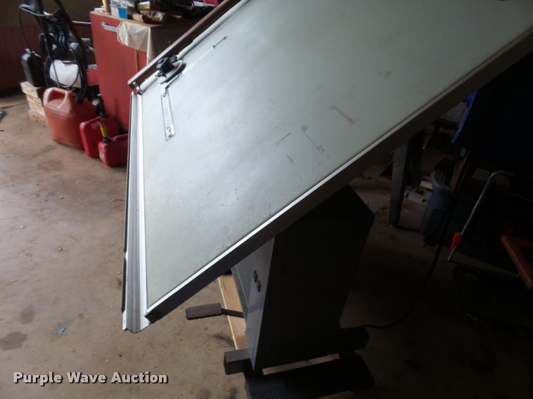 image for item DE9609 3' x 5' drafting table