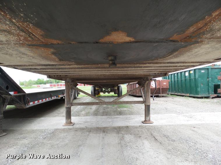 image for item DH9282 1998 Fruehauf dry van trailer