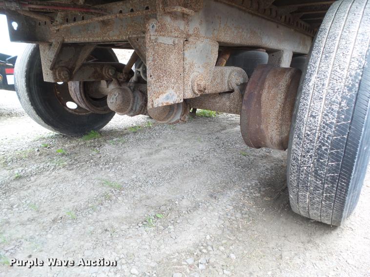 image for item DH9282 1998 Fruehauf dry van trailer