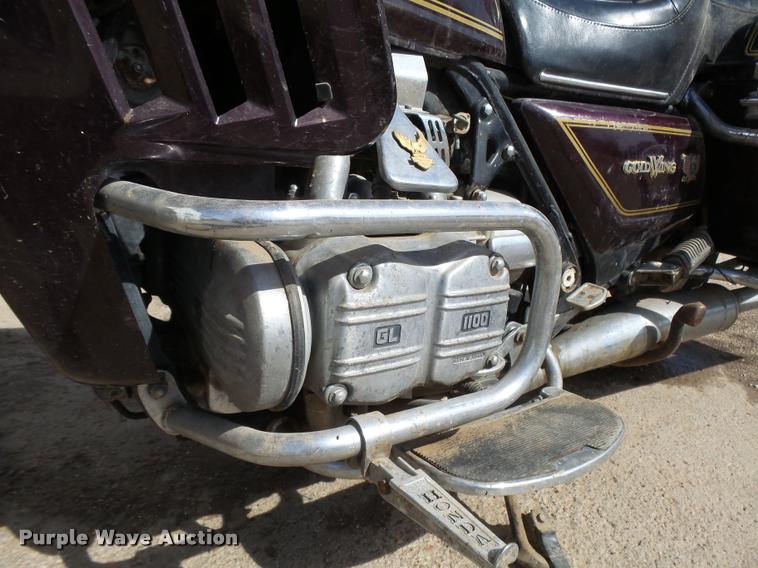 image for item DI9712 1980 Honda Goldwing motorcycle