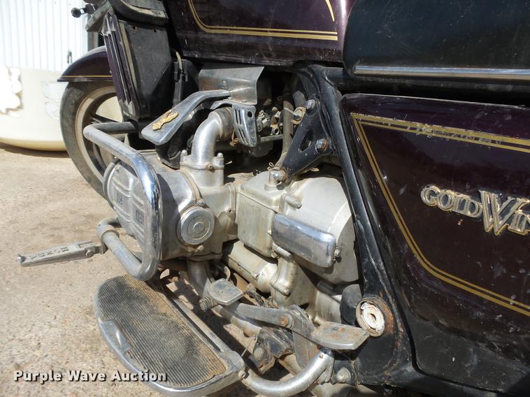 image for item DI9712 1980 Honda Goldwing motorcycle