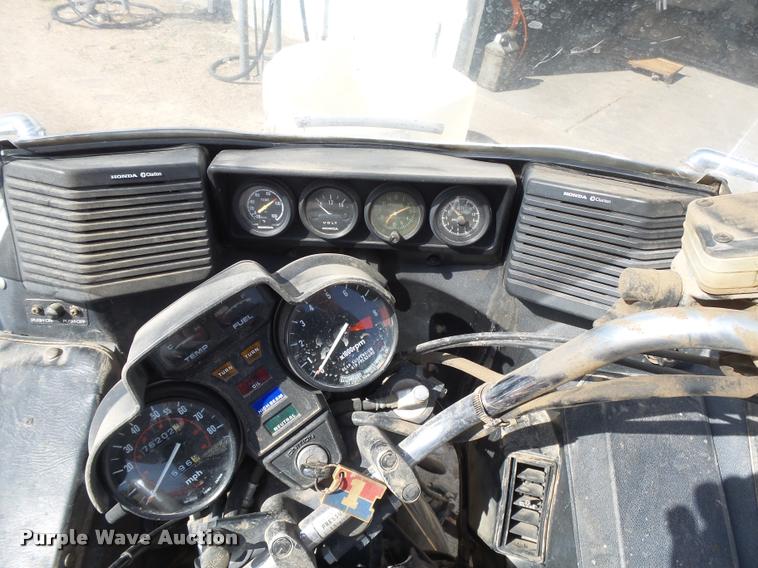 image for item DI9712 1980 Honda Goldwing motorcycle