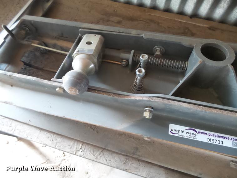 image for item DI9734 (2) B&W fifth wheel hitches