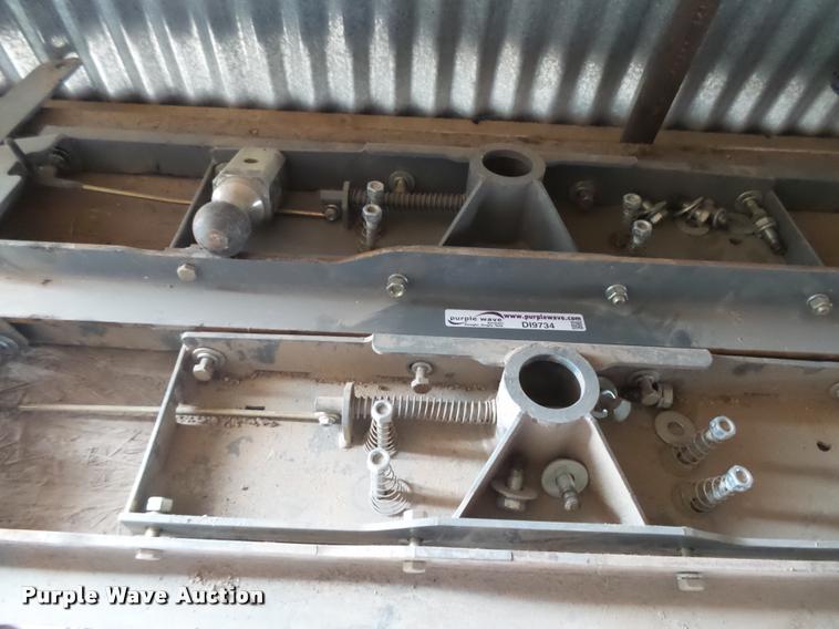 image for item DI9734 (2) B&W fifth wheel hitches