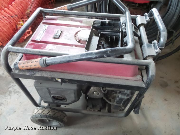 image for item DI9737 (2) Honda EMS6500SX generators