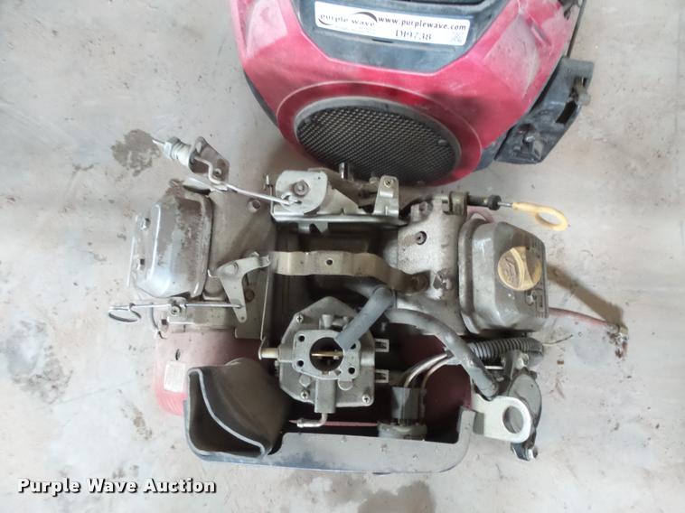 image for item DI9738 (2) Briggs & Stratton Vanguard gas engines