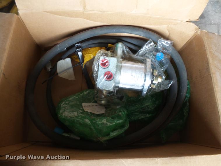 image for item DI9742 320E track hoe teeth