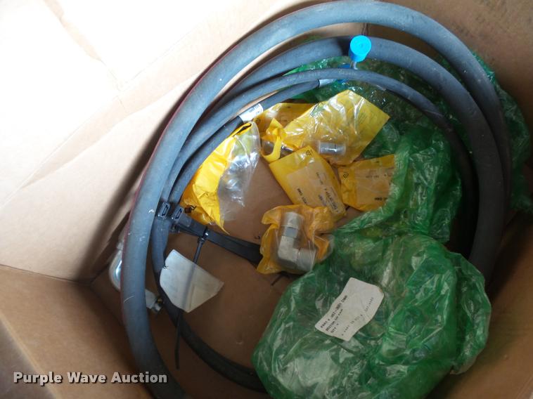 image for item DI9742 320E track hoe teeth