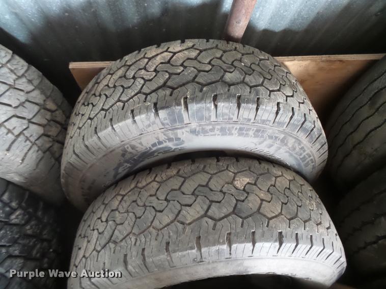 image for item DI9743 (5) Ford wheels and tires