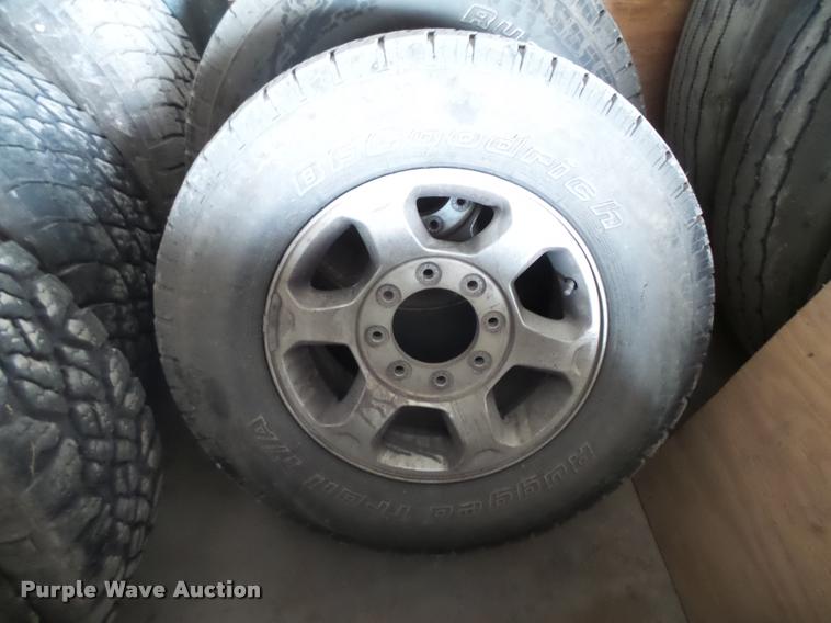 image for item DI9743 (5) Ford wheels and tires