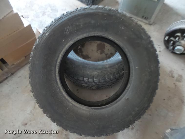 image for item DI9744 (8) tires
