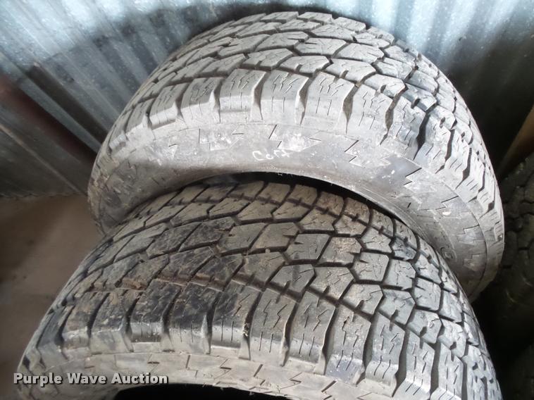 image for item DI9744 (8) tires